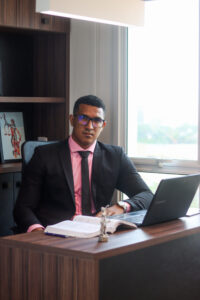 Foto de Dr. Anderson Lima - Advogado sócio do escritório. 